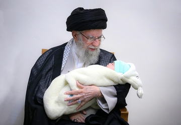 İran İslam Respublikası Ordusunun Hava Hücumundan Müdafiə Qüvvələrinin şəhid ailələrinin İnqilab Rəhbəri ilə görüşü